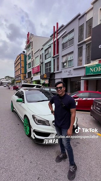 Jarang mercedes rim hijau #fizbowrappingspecialist #fizbogarage #wrappingkereta #mercedes