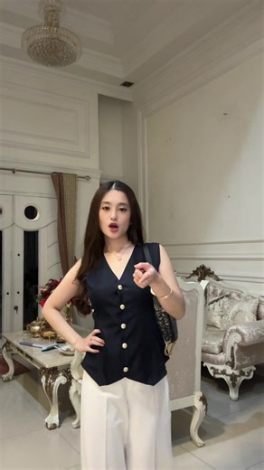 Pretty Tops for Stylish Outfits