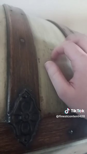 chest asmr for you #asmrsounds #asmr #new #followme #asmrtist #tapping #asmrvideo #tapping #visualasmr