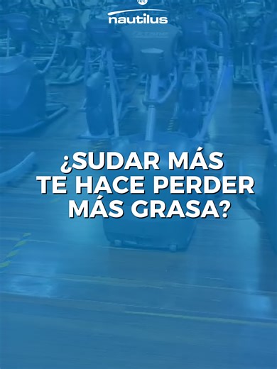 ¡𝐄𝐥 𝐬𝐮𝐝𝐨𝐫 𝐧𝐨 𝐪𝐮𝐞𝐦𝐚 𝐠𝐫𝐚𝐬𝐚! su función principal es enfriar el cuerpo (termorregulación), no eliminar tejido adiposo. ¿𝙌𝙪𝙚́ 𝙨𝙞́ 𝙦𝙪𝙚𝙢𝙖 𝙜𝙧𝙖𝙨𝙖 𝙙𝙚 𝙫𝙚𝙧𝙙𝙖𝙙? 🔹La grasa se pierde cuando creas un déficit calórico sostenido (gastas más calorías de las que consumes durante días/semanas). 🔹El sudor es solo un efecto secundario del ejercicio intenso, del calor o de la humedad, no la causa de la quema de grasa. #CuriosidadesGym #FitnessFacts #EntrenaInteligente #NFC #