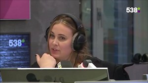 39K views · 146 reactions | Er komt nóg een nieuw album van Anouk aan!  Kijk het hele fragment waarin ze praat over haar volgende plaat > r538.nl/DPA6kT | Radio 538 | Facebook