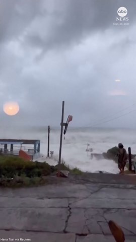 Huge waves from Super Typhoon Ragasa lash Taiwanese Island