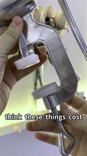 Grind meat in just a minute! Perfect for burgers and meatballs with zero hassle. #MeatGrinder #QuickCooking #KitchenGadget #2026#newyear