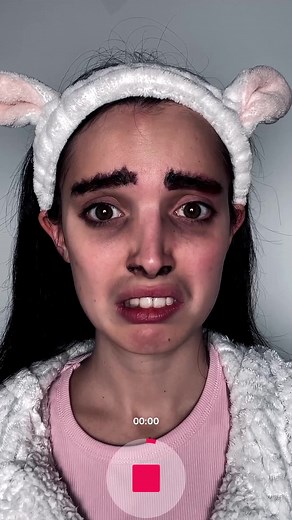 Exploring Creative Editing Tools on Smartphone Apps