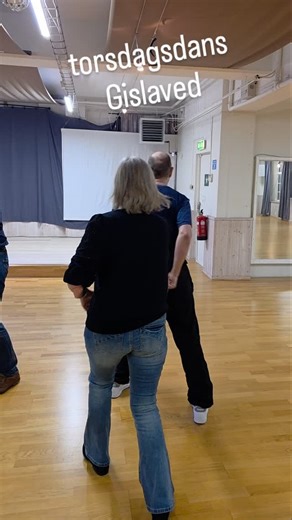 Dans på torsdagar i Gislaved. #bugg #dans #gemenskap #glädje | Västbo Sportdansklubb VBO