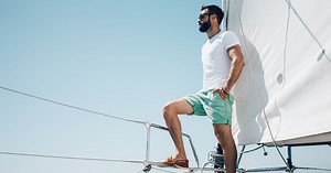 Sailing in Style: What to Wear on a Boat