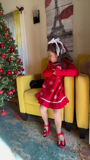 11K views · 360 reactions | The best Christmas gifts never come from a store, they come from the heart. Merry Christmas  | Ana Banana | Facebook