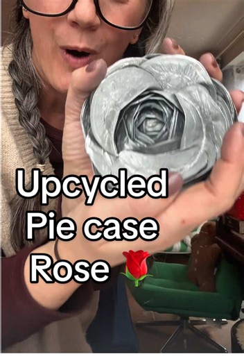 Upcycled Aluminium Pie Case Rose Craft Project