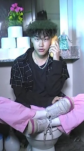 bread phone with @xowiejones