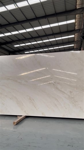 Calacatta Quartz blends dramatic veining with a clean white base, creating a surface that feels both bold and timeless. #CalacattaQuartz #StatementQuartz #InteriorInspiration #HighEndDesign #QuartzSurface