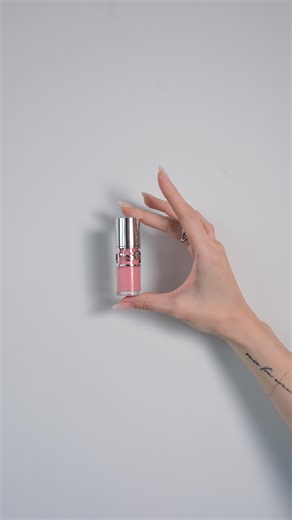 Vanna Garcia | Beauty & Style on Instagram: "You asked, I answered 💄 My top favorite lippies on rotation I mix and match these all the time. Watch the full video for all the details and brands and the shades I used! 🤍 If you want to know how I apply these watch out for Part 2! #favouritelippies #mostusedlipsticks #whatIuse #makeuptips #charlottetilburymakeup #westmanatelierbeauty #macbeautyph #tomfordbeauty #tomfordliosticks #diorbeauty #yslbeauty #lipsticks #bestlippies"