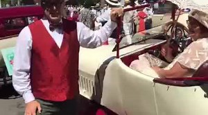 Sunday Funday Art Deco begins!!Come on down!!!#artdeconapier #miltonandrews #morethanmedia #soapboxderby #whosgoingtowin? | Art Deco Napier