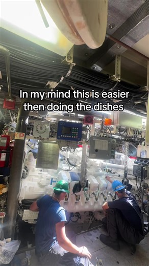 Engine Swap Timelapse: Diesel Mechanic