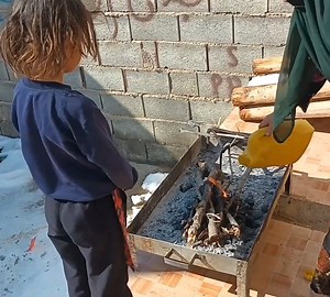 36 reactions | Eating lunch in the snow and making a snowman | Outdoor Cooking | Facebook