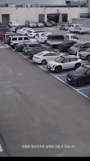 🚗🅿️ ESTACIONAMENTO: MAIS TÉCNICA DO QUE PARECE! 🔧📏 Estacionar um carro não é só “colocar no lugar” — envolve conhecimento de espaço, física, segurança e manutenção do veículo. Vamos entender os pontos técnicos! 👇 🔹 1. Ângulo de ataque e saída Veículos com para-choques baixos podem raspar se o estacionamento for inclinado demais. Sempre observe o ângulo do solo! ⛔ 🔹 2. Carga na suspensão e pneus Manobras mal feitas (como subir calçadas de lado ou em ângulo errado) podem afetar bandejas, te