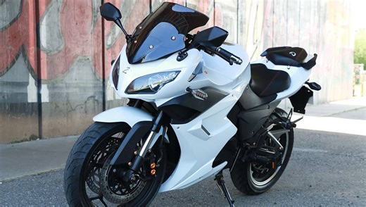 See It To Believe It: Daymak's EM2 Is the Most Questionable E-Motorcycle I've Ever Seen