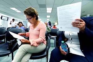 Conoce cómo es el examen para obtener el permiso de conducir en español en California - La Opinión