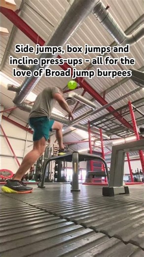 Stuff for Broad jump burpees 👌🏻#hyrox #hyroxtraining #broadjump #burpees #dadfitness #gym