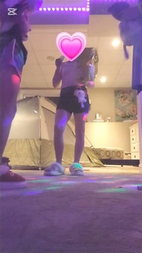 She farted😮‍💨 #fart #running #besties #fun