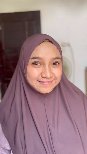 47K views · 1.3K reactions | WAJIB Cobain !! Liquid Lip yg Glossy Finish tapi Transfer proof tahan hingga 16 Jam | Ami Henna | Facebook