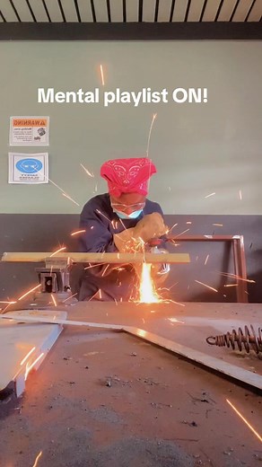 @AngelaShaquell Hear me out ! Turn on that playlist during your work projects!