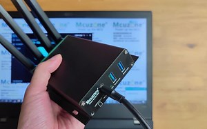 USB3.0接口独立5G模组，即插即用免驱，PC测速，当前环境最高550Mbps，带USB3.0 HUB