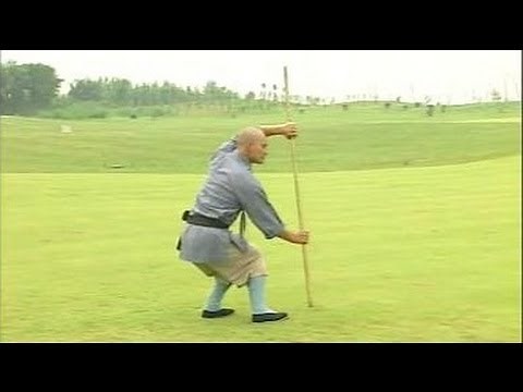 Shaolin Kung Fu: eyebrow-height staff