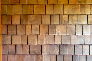 What Kinds of Nails Are for Wood Siding?