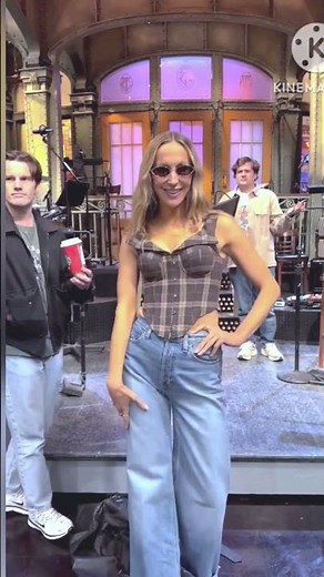 Nikki Glaser’s SNL Monologue Shocks Fans! Too Funny or Too Far? 😳🔥