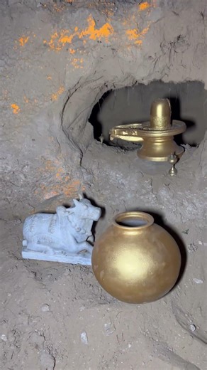 Jai Shree Mahakal😱#ytshorts#shorts#trending#viral#horror#gold#jcb#mahadev#mahakal#gost Chandu P-2