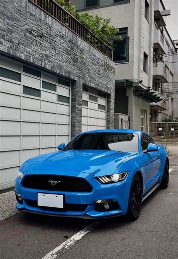 2017 Ford Mustang EcoBoost: 性能與舒適並重