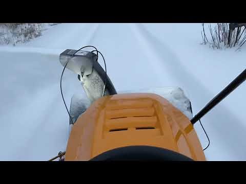 Cub Cadet XT2 w/ 42" 3-Stage Snowblower - Michigan 9" Of Snow Test