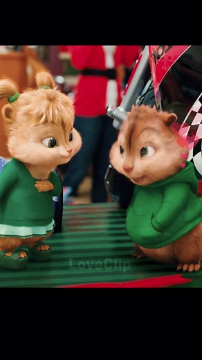 Eleanor and Theodore Moments | Alvin and the Chipmunks
