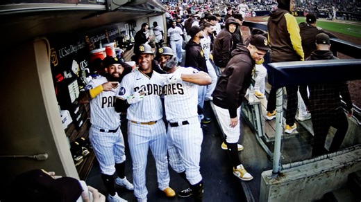 Padres: Say Cheese!