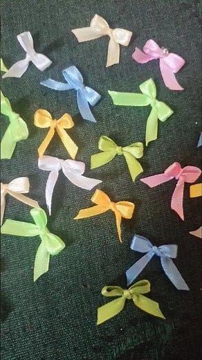 Mini ribbon bow tutorial with a fork / how to make a mini ribbon bow @diycraftysewing