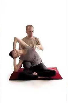 Thai Yoga Massage Techniques : Tabletop