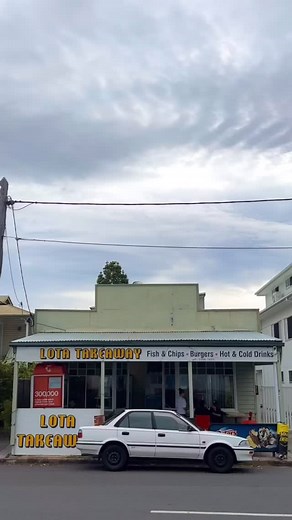 Serving up classics, the classic way at LTA🌊 #fishnchips #familyownedandoperated #classicfishnchips #lotatakeaway #burgersbrisbane #bayside #bestonthebay #brisbane #favouritelocal #manlywaterfront #manly | Lota Takeaway!
