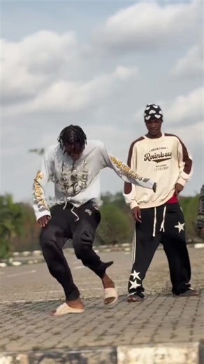 VERY SOFT MOVES😊💜#fyp #lincode7