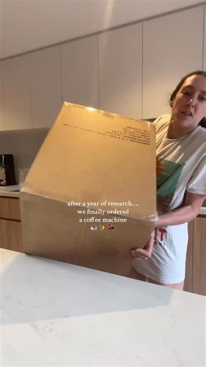 After a year of instant coffee, it’s finally time! This is not gifted or sponsored, so you bet I’m going to give you my very critical review once I’ve tested out all the features 🫡 #ninjacoffeemachine #coffeemachine | Elli