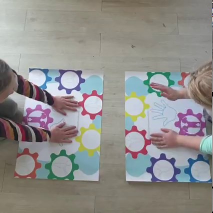 68K views · 336 reactions | Stimuleer het geheugen, coördinatie, ritme, lateraliteit, samen werken hersenhelften易, richtingsgevoel, middenlijn cross en concentratie met dit leuke spel. Nu verkrijgbaar in de webshop ⬇️ https://learningthroughmovements.nl/winkel/kleurenpalet-spel/ | Learning through movement | Facebook