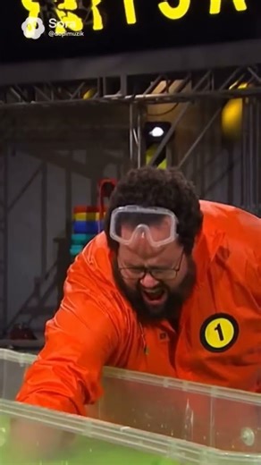 Boogie2988 on Fear Factor hosted by Lois Cook