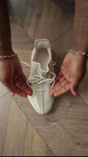 Detailed tutorial on how to lace your Yeezys 🔥🔥🔥