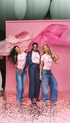 Sports Illustrated Swimsuit on Instagram: "One in eight women will be diagnosed with breast cancer in their lifetime. That number isn’t just a statistic, it’s people we love. #PINKTOBER is for our friends, our mothers, our sisters, and ourselves.🩷 #PINKTOBER #StrongerTogether #BreastCancerAwareness #SISwimsuitxHardRock"