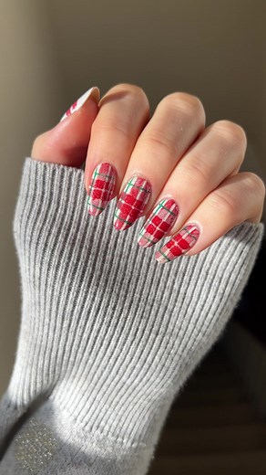 Festive Christmas Plaid Nail Art Tutorial
