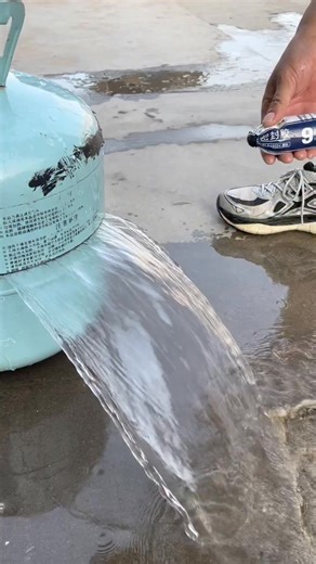 🧱 Fix it once—forget forever! This All-Purpose Construction Adhesive holds everything from wood to metal—strong, durable, and mess-free. ✔️ Heavy-duty bonding power ✔️ Works on multiple surfaces ✔️ Great for DIY & quick home repairs Got a wobbly shelf or loose tile? This might be the fix👇 🛒 Link in Bio 👍🏻 #constructionadhesive #diytools #homefixes #strongglue #homedecor #handymanhacks #besthomegadgets | Bath Mats and Rugs