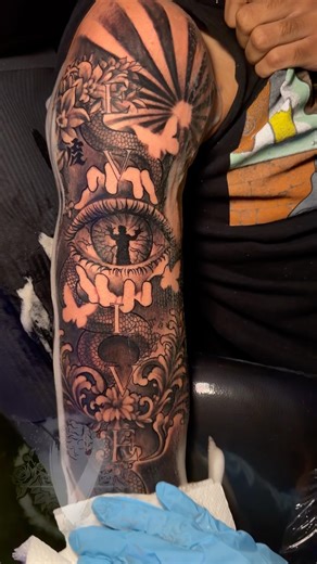 Evolve👁️‍🗨️ arm tattoo #customtattoo #uniquetattoo #tattooshorts #tattoofun #tattoodesigns #tattoo