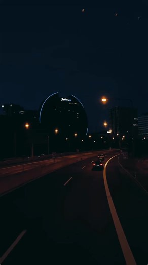 Makhna Song Lyrics by Asees Kaur - A Beautiful Melodic Tale