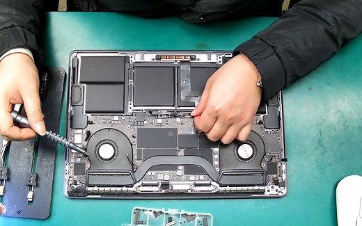 苹果MacBook Pro 2020款16寸A2141板载内存升级64GB超大内存全程录相一把过，教程影片一刀未剪