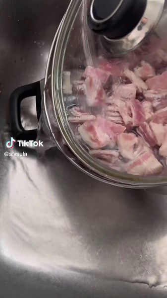 Samoan Falai Mamoe Recipe | Easy Polynesian Lamb Stir Fry