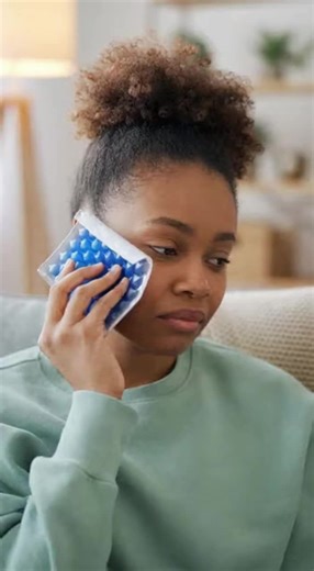 Just had a tooth extracted and wondering how recovery should feel? You’re not alone—knowing what’s normal can make healing much less stressful. Here’s what most patients experience: ✔️ Swelling, soreness, and tenderness in the first few days ✔️ A blood clot forming to protect the extraction site ✔️ Discomfort that gradually improves each day with rest and proper care Healing isn’t instant, but things should slowly get better—not worse. 🚨 When to contact your dentist: If you notice: ❌ Pain getti